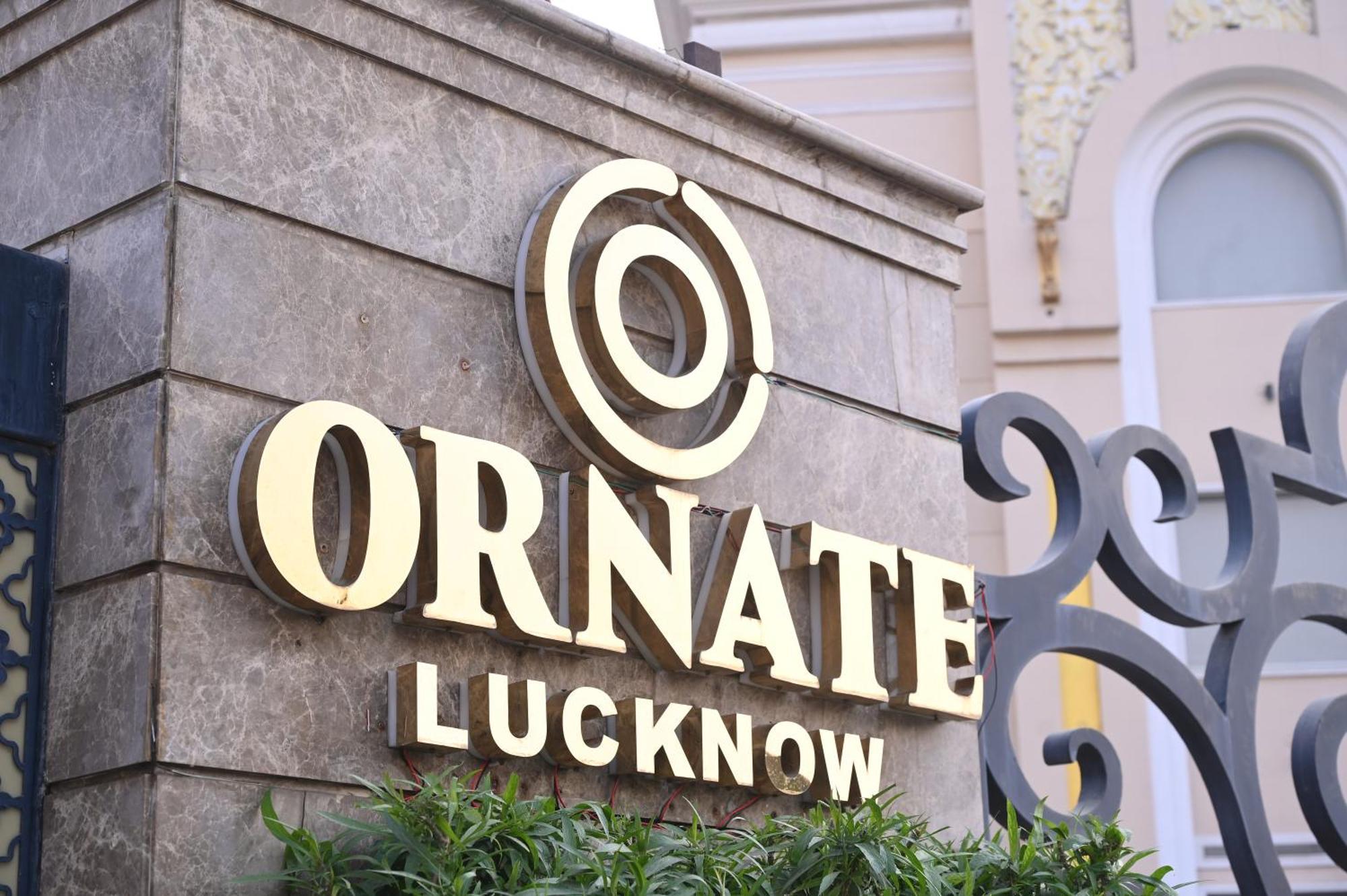 Ornate Lucknow Hotel Buitenkant foto